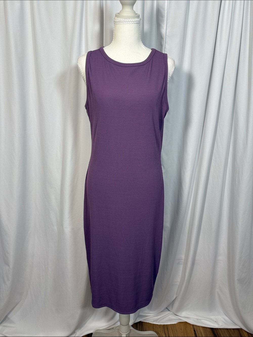 Sleeveless Midi Dress in Purple